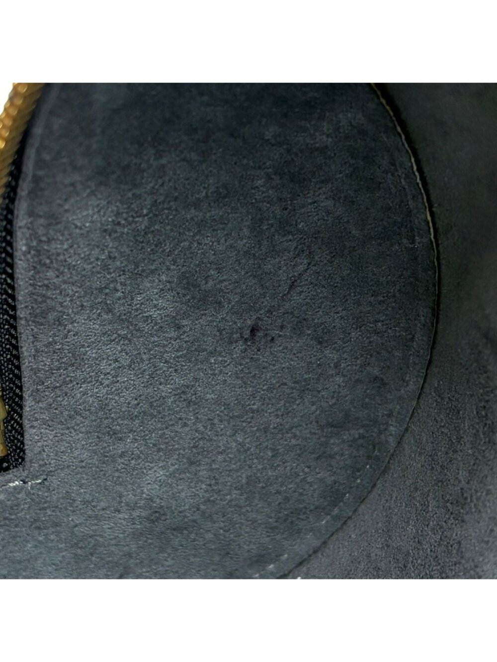 Louis Vuitton Handbag Black Epi - Picture 10 of 11